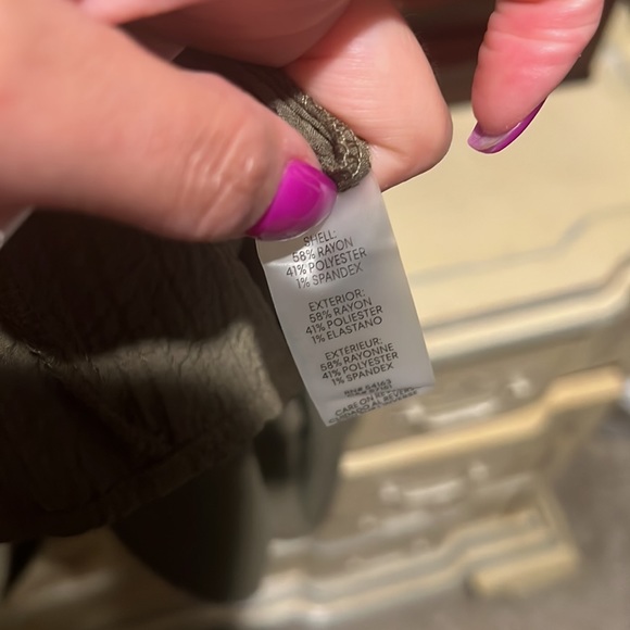 Dark green sleeveless dress - Picture 9 of 9